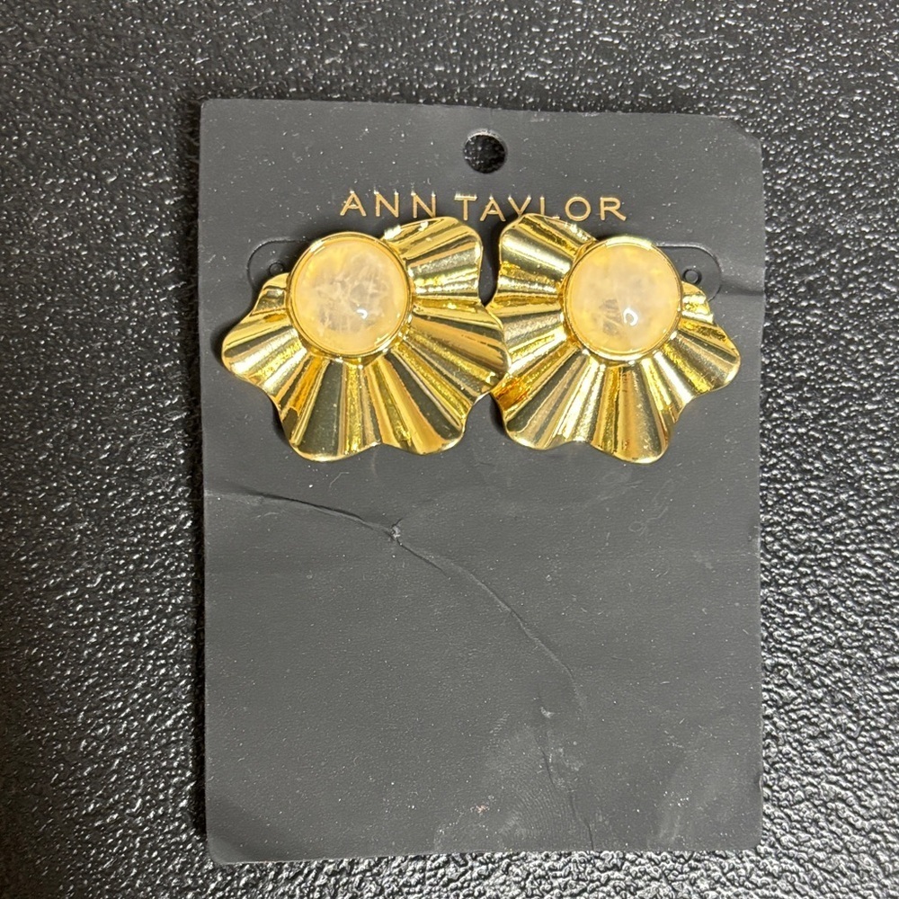 Ann Taylor Gold Flower Earrings Statement
